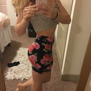black flower tight skirt!